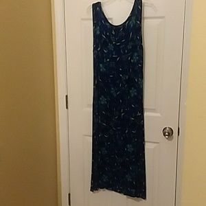 ❤SALE!! Adorable Maxi Dress! Size Xl